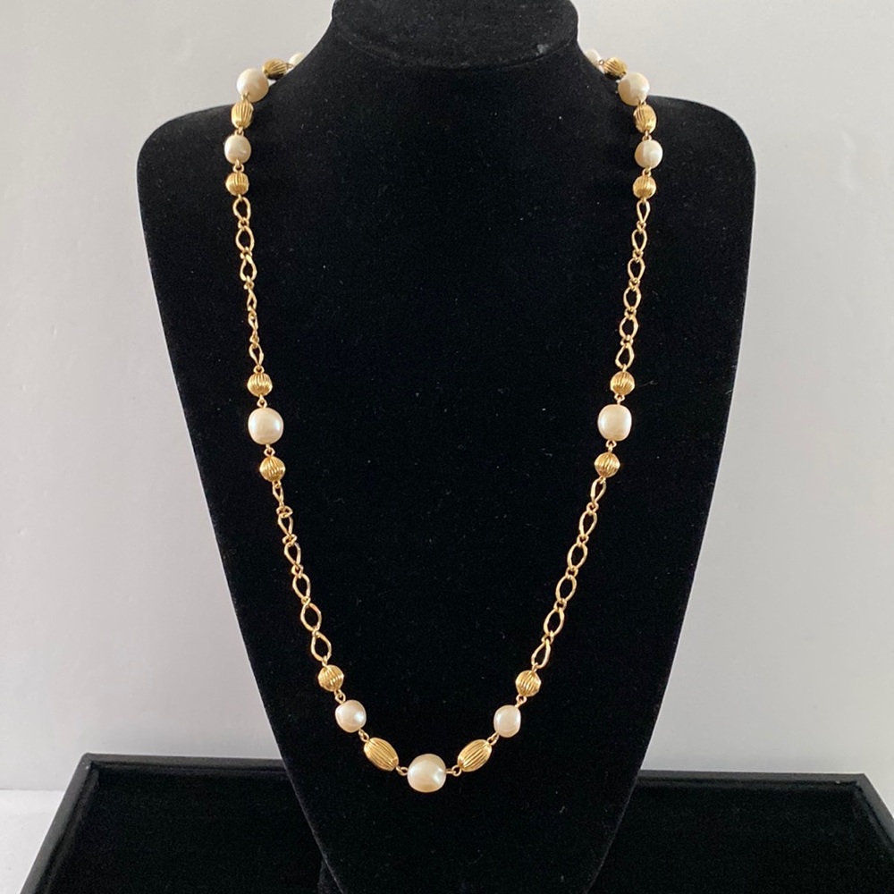 Vintage necklace. N17